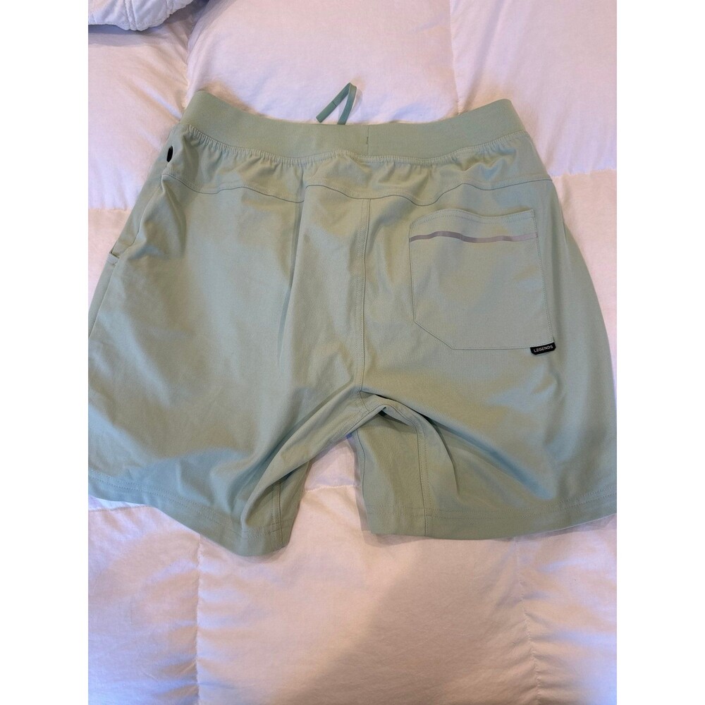 Legends Shorts View 3